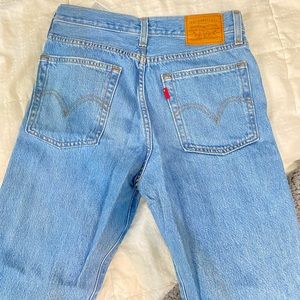 Levis wedgie straight jean